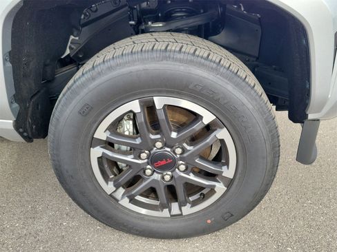 Certified 2025 Toyota Tacoma TRD Sport image 6