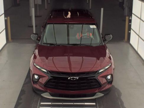 Used 2024 Chevrolet Blazer LT w/ Convenience Package FWD image 2