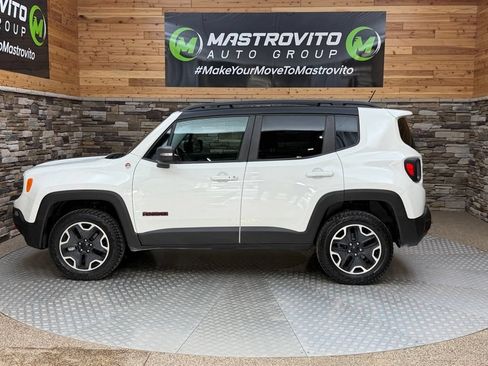 Used 2016 Jeep Renegade Trailhawk AWD/4WD image 6