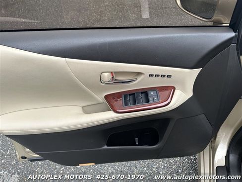 Used 2010 Lexus HS 250h Base image 22