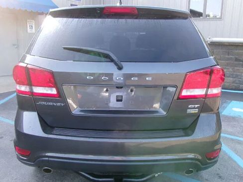 Used 2018 Dodge Journey GT FWD image 4