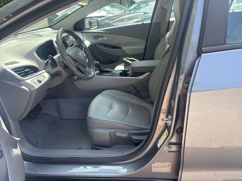 Used 2018 Chevrolet Volt LT w/ LT Driver Confidence Package FWD image 10
