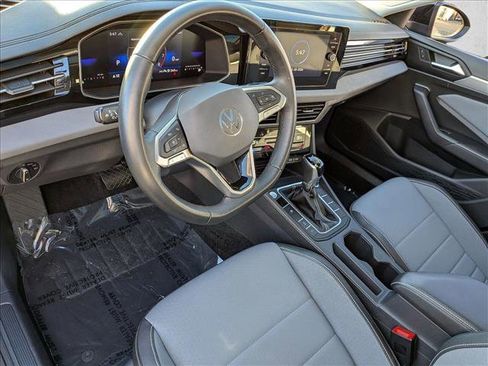 Used 2025 Volkswagen Jetta SE image 10