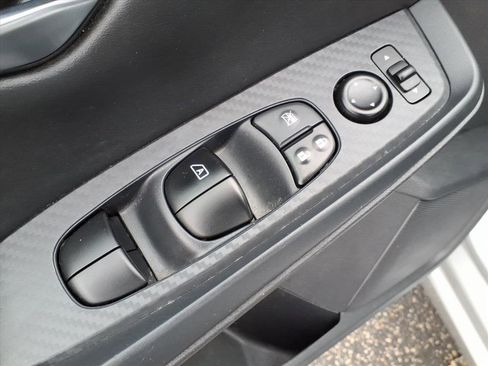 Used 2022 Nissan Sentra SV image 10