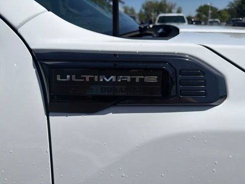 Used 2024 GMC Sierra 3500 Denali Ultimate AWD/4WD image 13