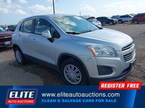 Used 2016 Chevrolet Trax LS w/ LPO, Cargo Package image 2