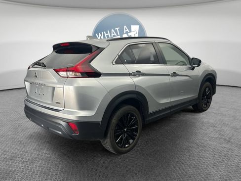 Used 2024 Mitsubishi Eclipse Cross AWD image 3