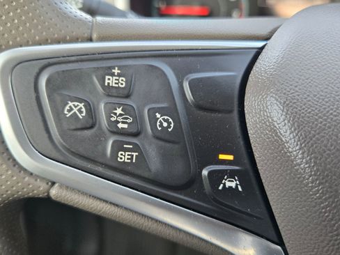 Used 2022 Chevrolet Malibu LT image 24