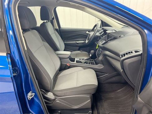 Used 2017 Ford Escape SE w/ Equipment Group 201A image 21