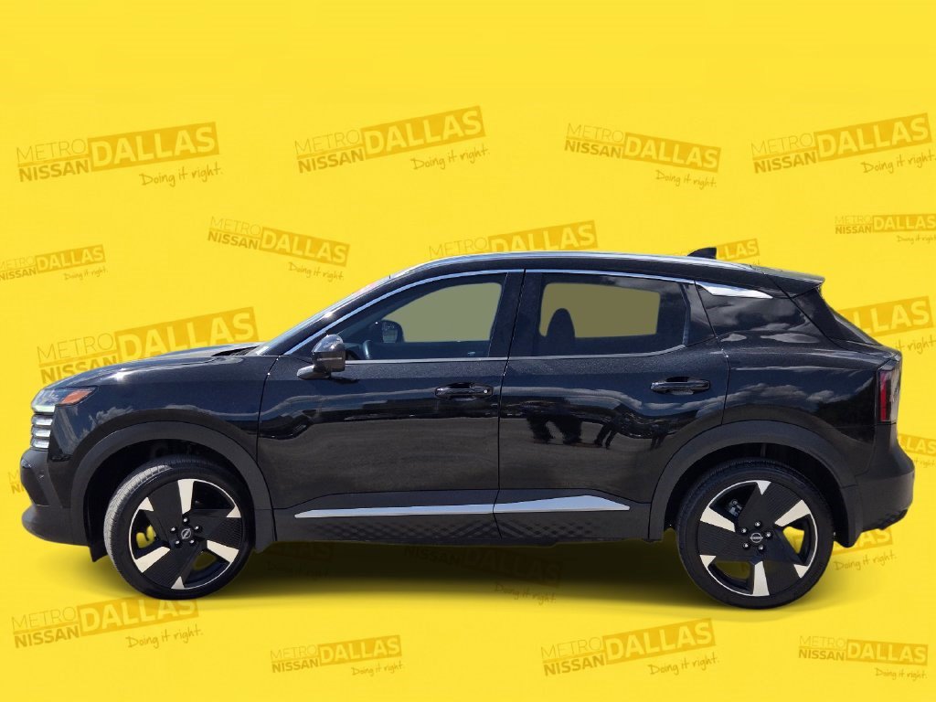 Certified 2025 Nissan Kicks SR AWD/4WD image 3