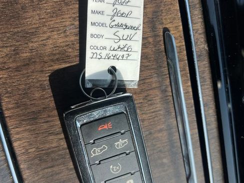 Certified 2022 Jeep Grand Wagoneer Series I AWD/4WD image 78