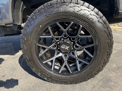 Used 2017 Ford F350 Platinum w/ Platinum Ultimate Package image 8