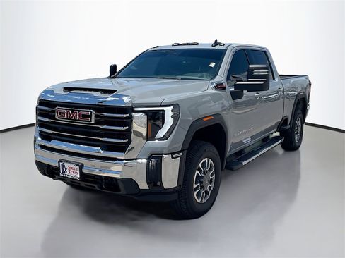 Used 2025 GMC Sierra 2500 SLE w/ SLE Value Package; image 2