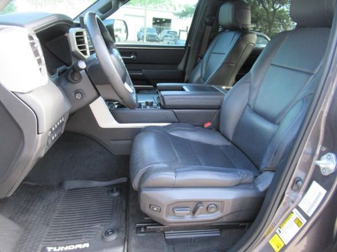 Used 2023 Toyota Tundra Platinum AWD/4WD image 19