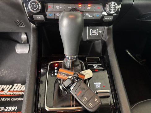 Used 2022 Jeep Compass Limited AWD/4WD image 20