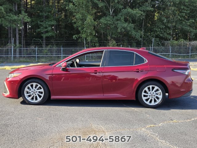 Used 2021 Toyota Camry LE FWD image 2
