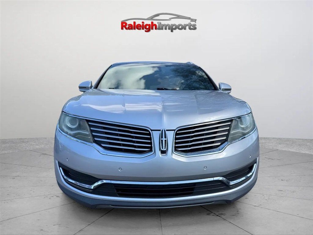 Used 2016 Lincoln MKX Reserve w/ Technology Package AWD/4WD image 2