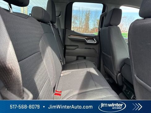 Used 2023 GMC Sierra 1500 SLE image 18
