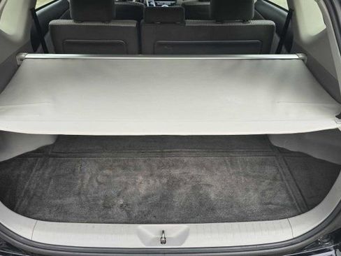 Used 2015 Toyota Prius V Three image 32