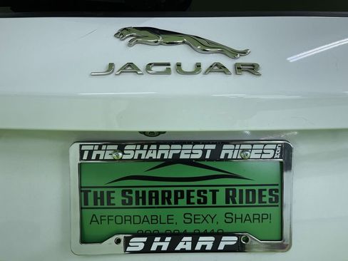 Used 2019 Jaguar F-PACE Premium image 12