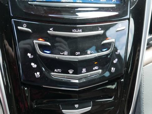 Used 2020 Cadillac Escalade Luxury AWD/4WD image 22