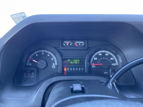 Used 2016 Ford E-450 and Econoline 450 Super Duty w/ Power Windows & Locks Group image 11