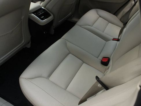 Used 2019 Volvo XC60 T5 Inscription w/ Protection Package Premier AWD/4WD image 20