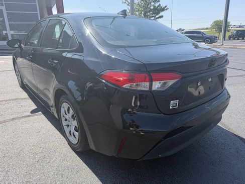 Used 2024 Toyota Corolla LE FWD image 2