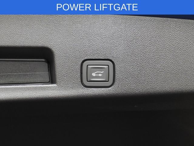 Used 2025 Chevrolet Traverse Z71 w/ Driver Confidence Package AWD/4WD image 6