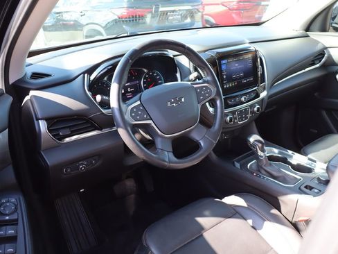 Used 2021 Chevrolet Traverse RS image 14