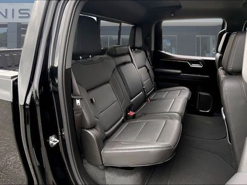 Used 2024 GMC Sierra 1500 Denali w/ Technology Package AWD/4WD image 25