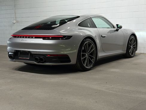 Used 2024 Porsche 911 Carrera RWD image 7