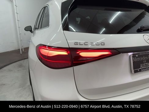 Certified 2025 Mercedes-Benz GLC 300 image 29