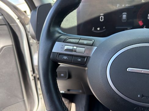 Used 2025 Hyundai Kona SEL FWD image 13