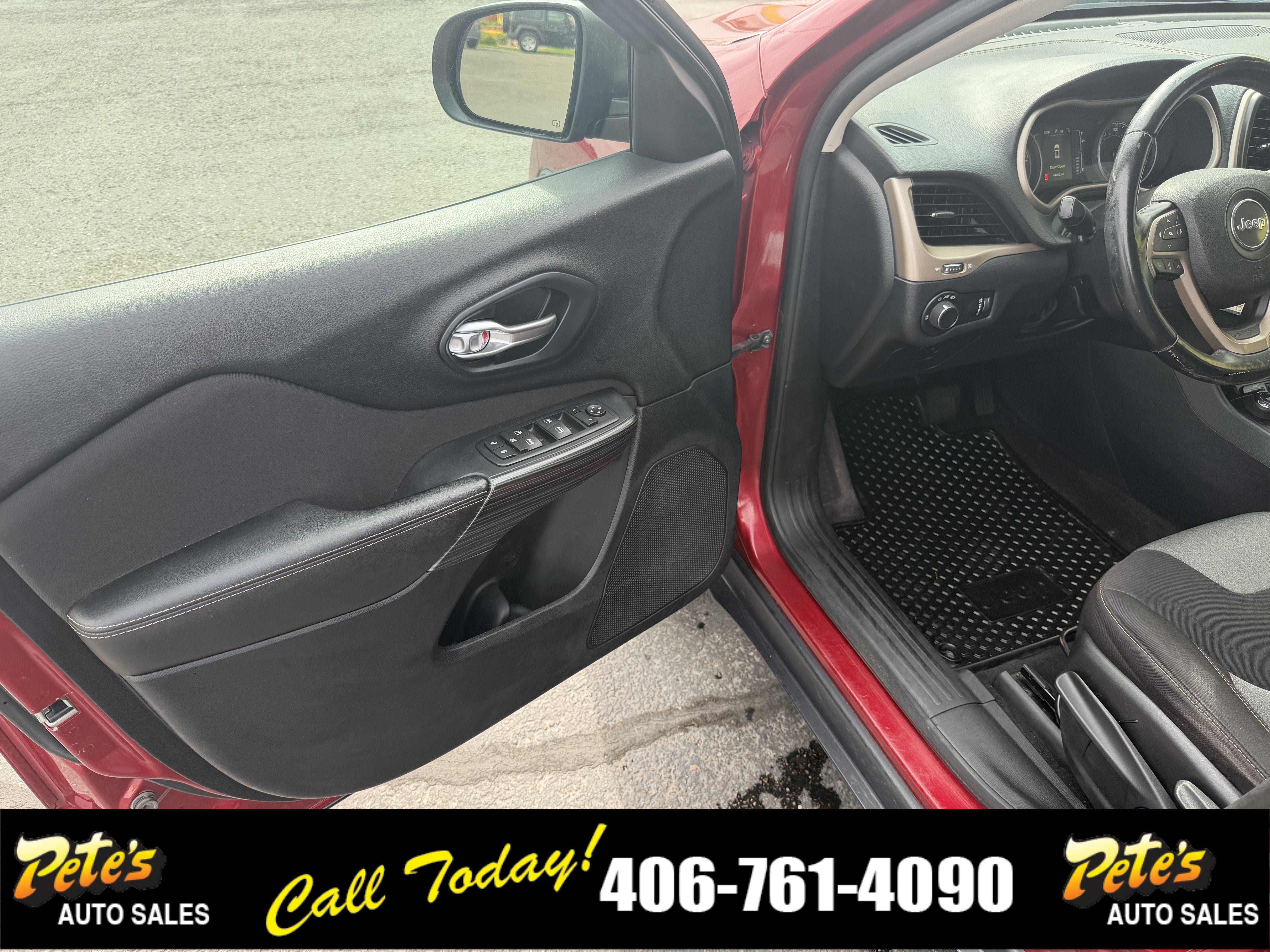 Used 2016 Jeep Cherokee Sport w/ Cold Weather Group AWD/4WD image 17