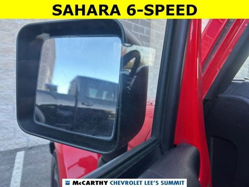 Used 2018 Jeep Wrangler Unlimited Sahara w/ Dual Top Group image 19