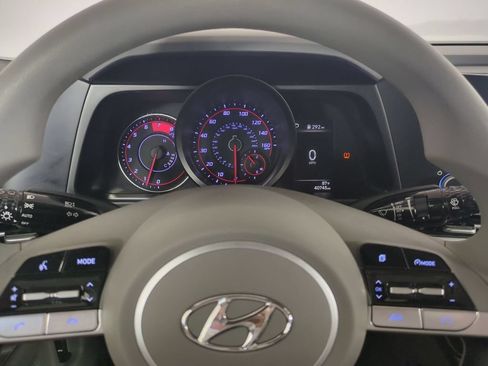 Used 2023 Hyundai Elantra SEL w/ Cargo Package FWD image 31