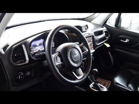 Certified 2023 Jeep Renegade Limited image 20