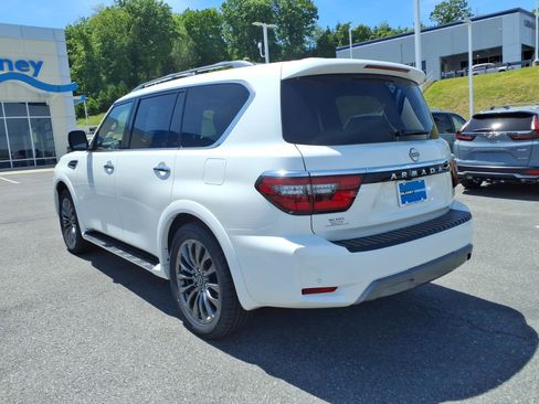 Used 2023 Nissan Armada Platinum w/ Captain's Chairs Package AWD/4WD image 7