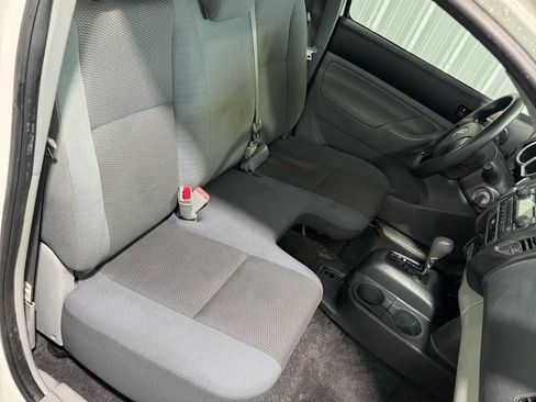 Used 2012 Toyota Tacoma 2WD Regular Cab image 13