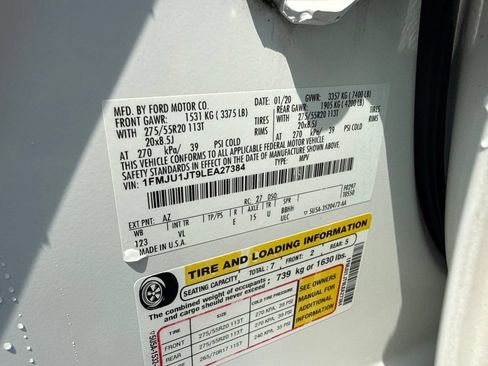Used 2020 Ford Expedition XLT w/ Equipment Group 202A AWD/4WD image 10