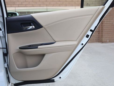Used 2014 Honda Accord EX-L image 21
