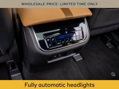 Used 2025 Nissan Armada Platinum Reserve w/ Convenience Package AWD/4WD image 22