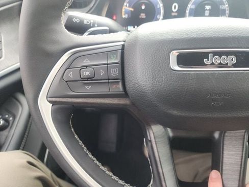 New 2026 Jeep Grand Cherokee Limited image 13