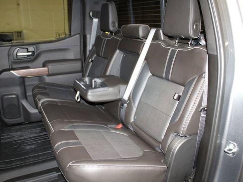 Used 2019 Chevrolet Silverado 1500 High Country w/ High Country Premium Package image 28