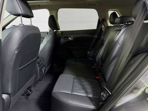 Certified 2025 Nissan Rogue Platinum image 22