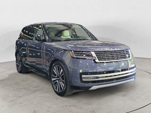 New 2025 Land Rover Range Rover SE image 8