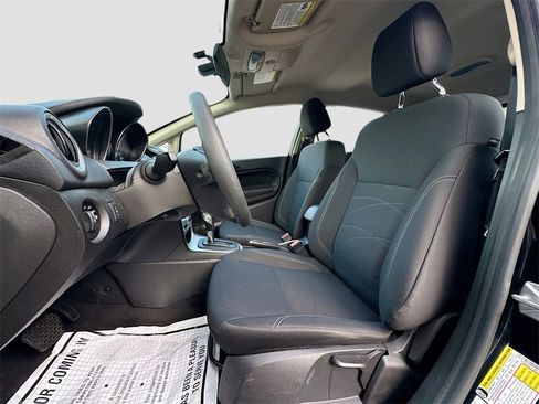 Used 2018 Ford Fiesta SE image 21