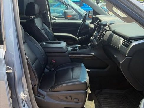 Used 2016 Chevrolet Suburban LT AWD/4WD image 4