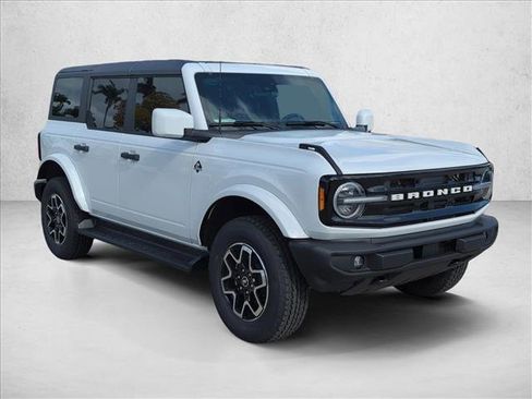New 2026 Ford Bronco Outer Banks AWD/4WD image 7